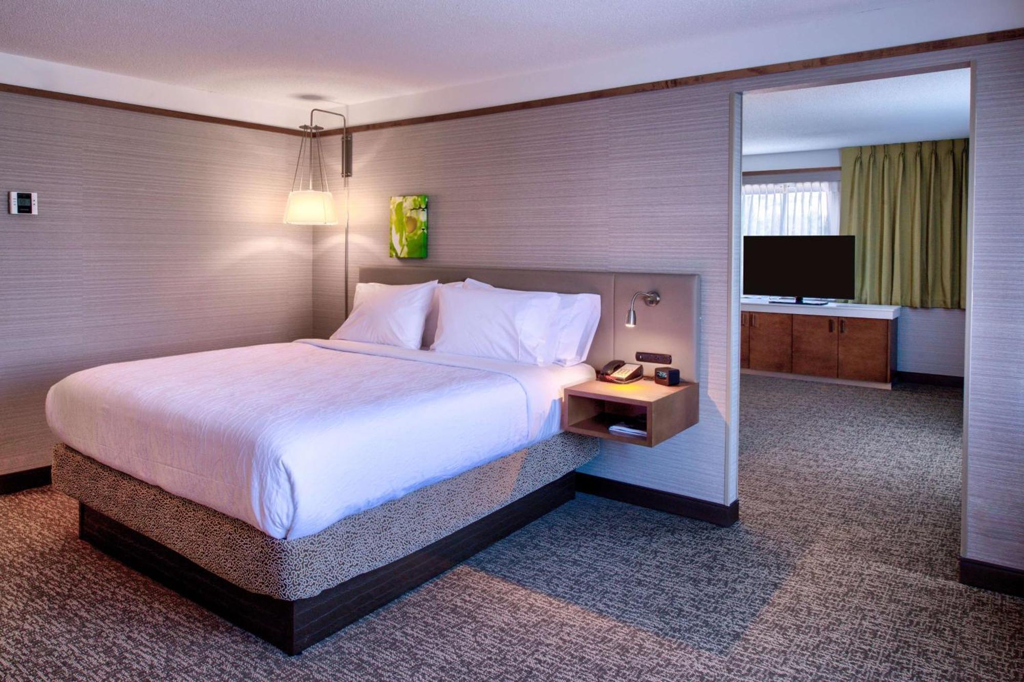 Hilton Garden Inn Detroit Southfield Exterior foto